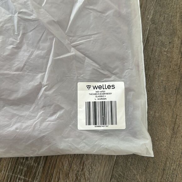 Welles The Men's Everybody Classic V Neck Scrub Shirt Maroon Size Large NWT - Picture 6 of 6